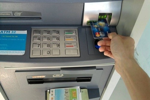 cách chuyển tiền qua thẻ ATM