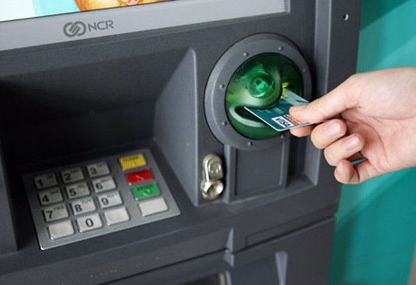[Hướng dẫn] Cách chuyển tiền qua thẻ ATM cho người mới sử dụng